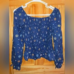 Floral Smocked Blue Blouse Size XL